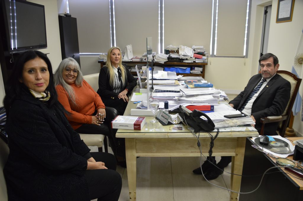 Visita Protocolar: El Fiscal General de la Provincia recibió a la Dra. Nilda Gómez