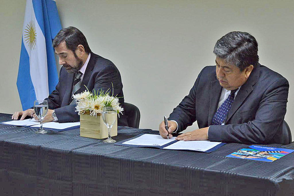 Firman acuerdo para la colaboración en investigación entre el MPF y la UNSE