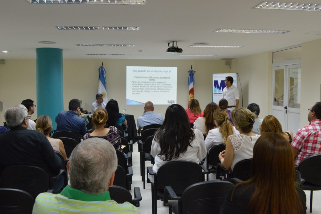 Fiscales de toda la provincia se capacitaron sobre Delitos Informáticos