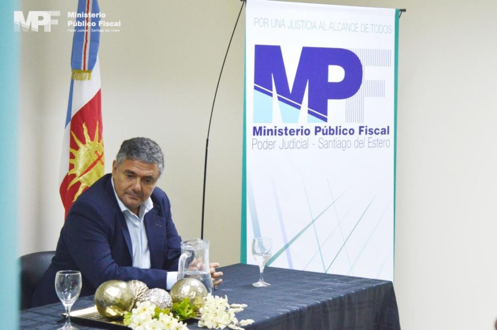 Charla sobre liderazgo y neurociencias en el MPF