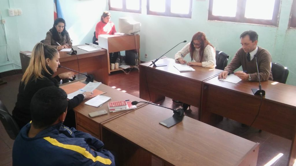Violó una prohibición de acercamiento a su ex y quedó detenido