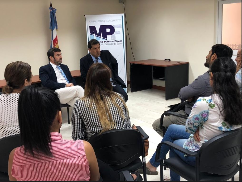 Vecinos del Barrio Jorge Newbery se reunieron con el Fiscal General, concejales y personal policial