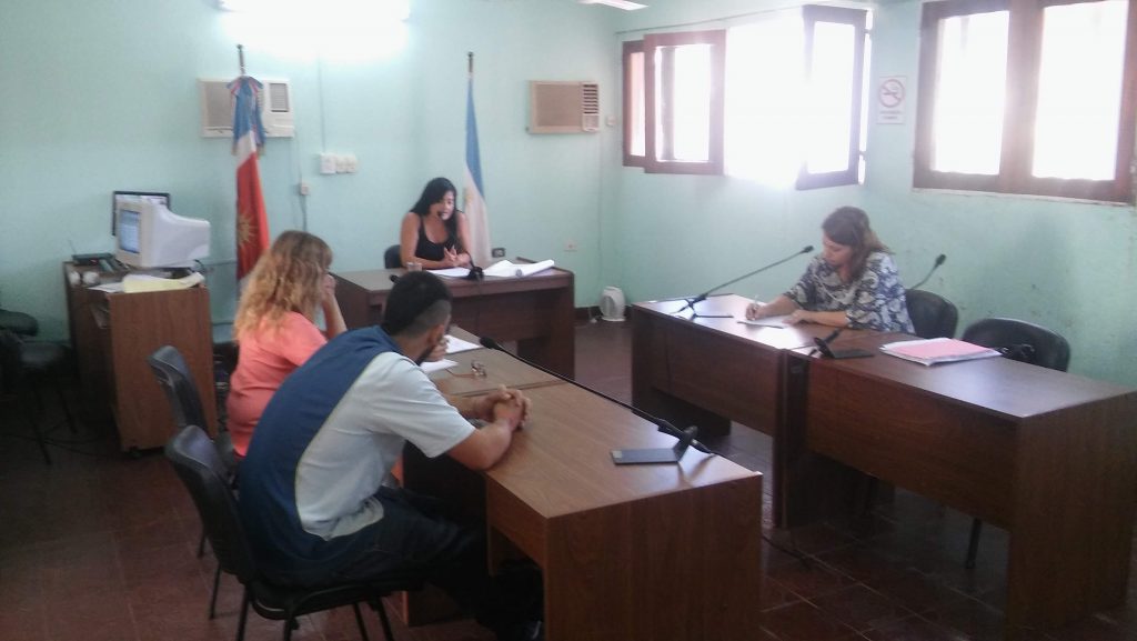 Hombre que golpeó y encerró a su mujer permanecerá detenido