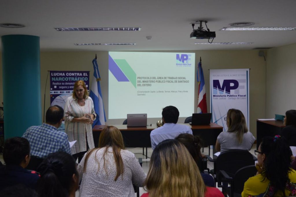 Trabajadores Sociales debatieron sobre Protocolo de Actuación del Área Social