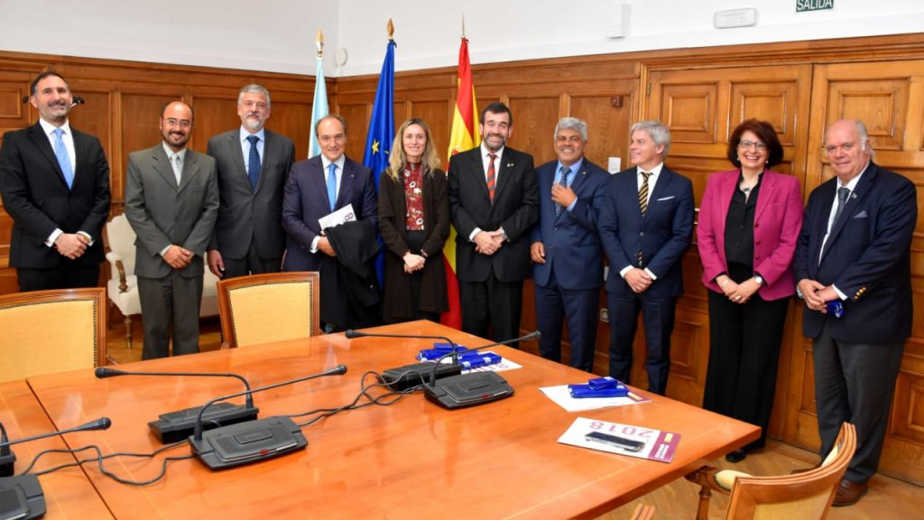 El Dr. de la Rúa integró la delegación del Consejo de Procuradores que visitó España