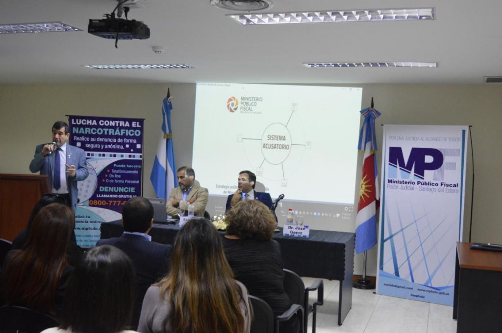 Fiscales participaron de un Taller de Comunicación