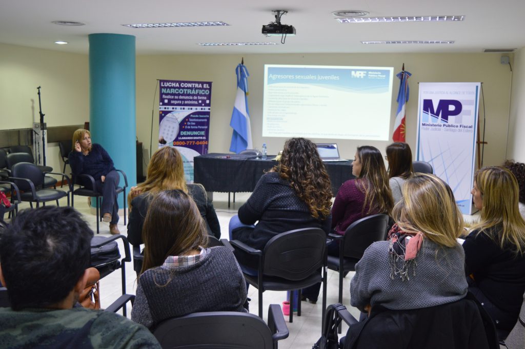 Psicólogos participaron del taller sobre agresores sexuales