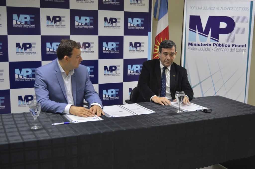 Firma de convenio de colaboración en delitos de Narcotráfico entre el MPF y la municipalidad de Loreto