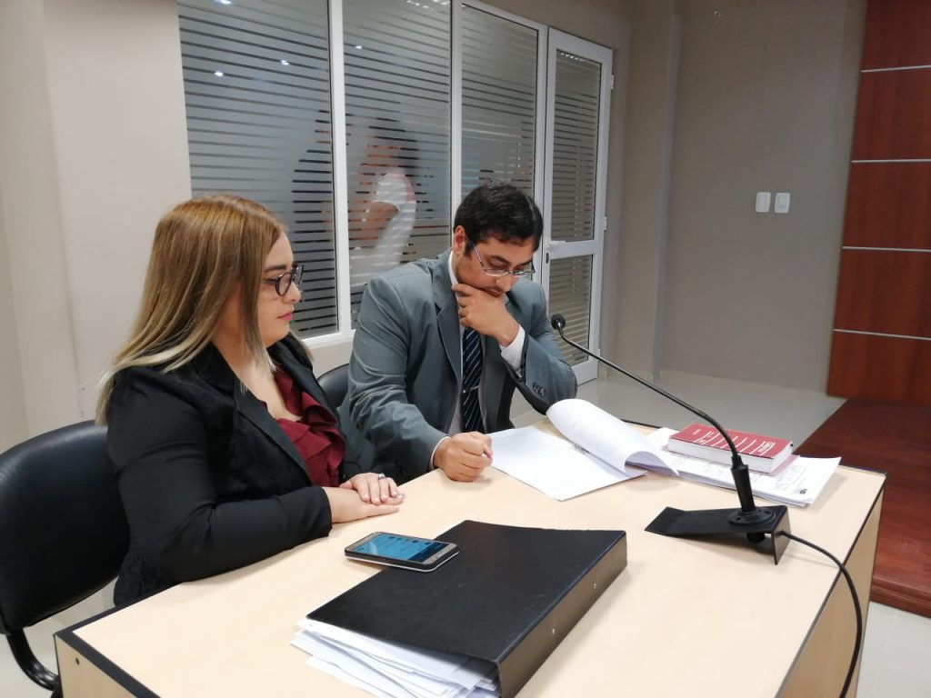 Condenan en juicio abreviado a dos imputados por diversos delitos