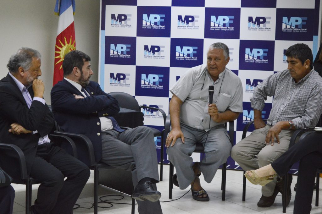El Fiscal General se reunió con pobladores del departamento Figueroa