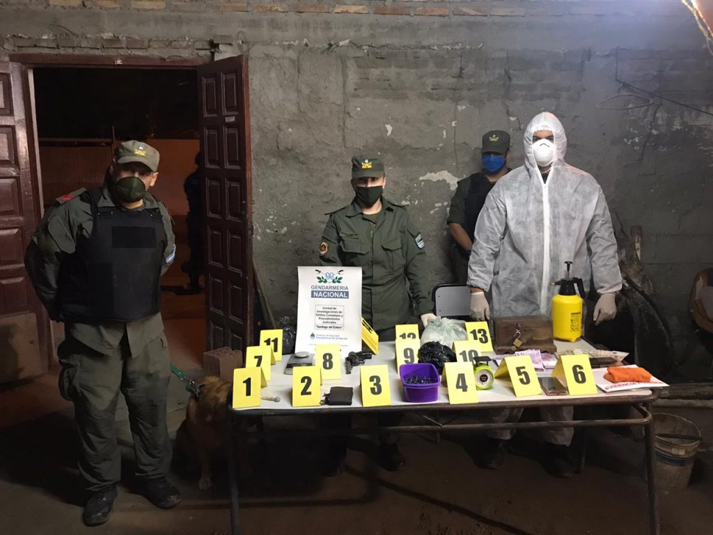 Se realizó un importante allanamiento por venta de drogas en el barrio La Católica