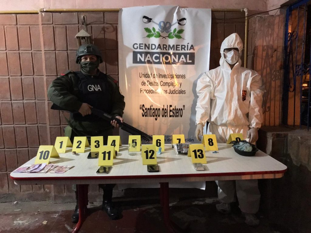 Se realizó un importante allanamiento por venta de drogas en el barrio El Triángulo