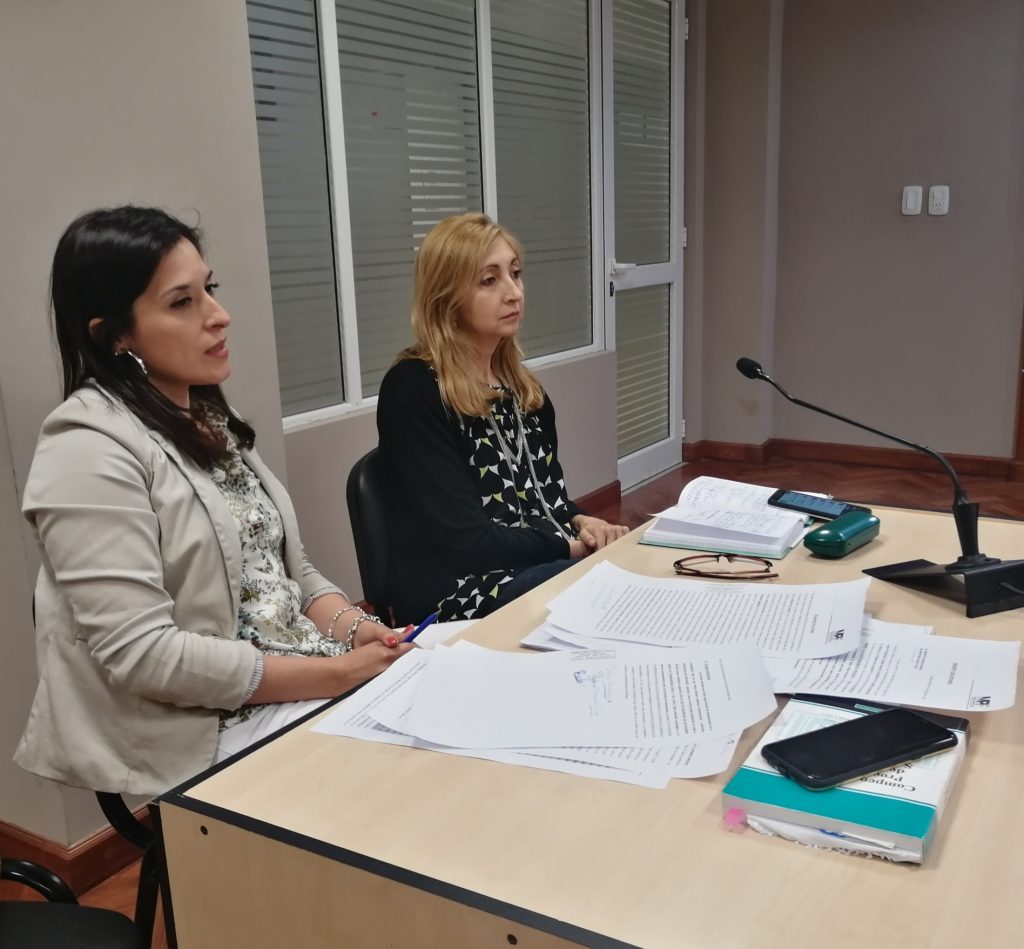 Continuará detenido un joven que amenazaba a su madre