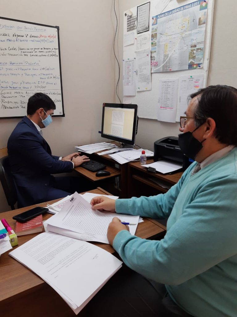 Prisión preventiva para dos hombres acusados de abusar sexualmente de tres menores en una finca