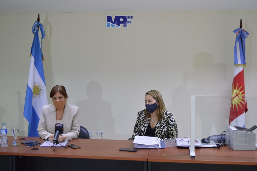 Conferencia de prensa sobre el caso Franco Isorni