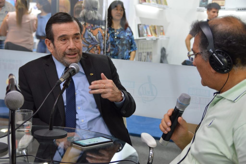 Feria del Libro 2022: El Fiscal General de la Provincia participó de un debate sobre el Sistema Penal Acusatorio en Radio LV11