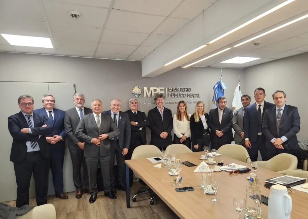 El Fiscal General de la Provincia se reunió con fiscales de todo el país y autoridades del Observatorio de Violencia de Género